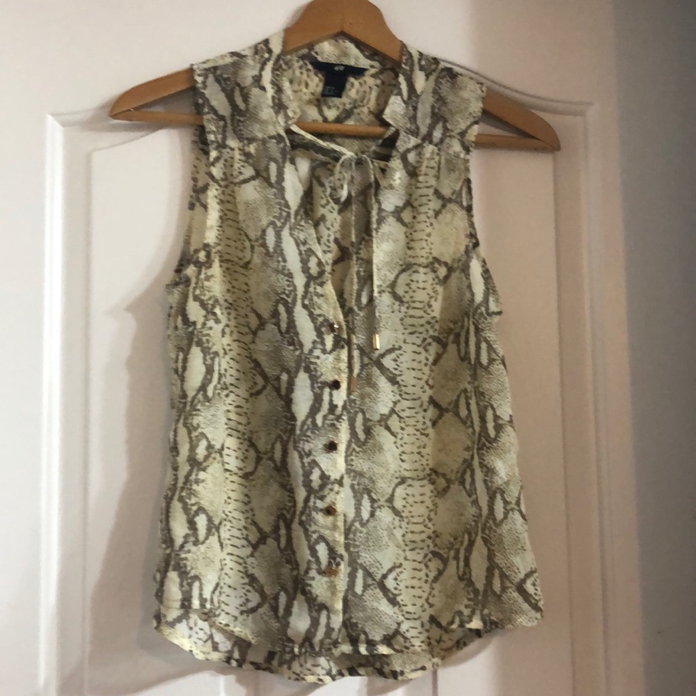 H&M Women’s Sleeveless Top Size 2